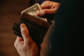 Czy warto zainwestować w portfel antykradzieżowy?