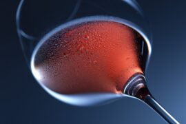 W jakich okolicznościach serwujemy wina różowe?